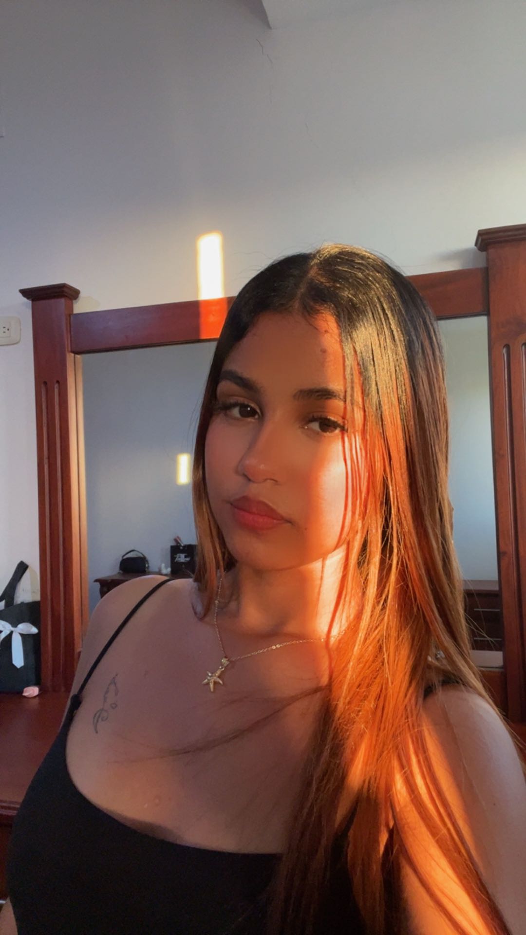A woman from the Dominican Republic on Plamfy
