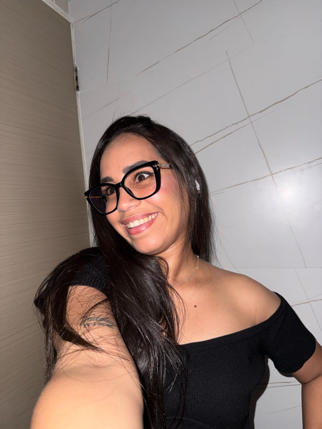 A woman from Peru on Plamfy
