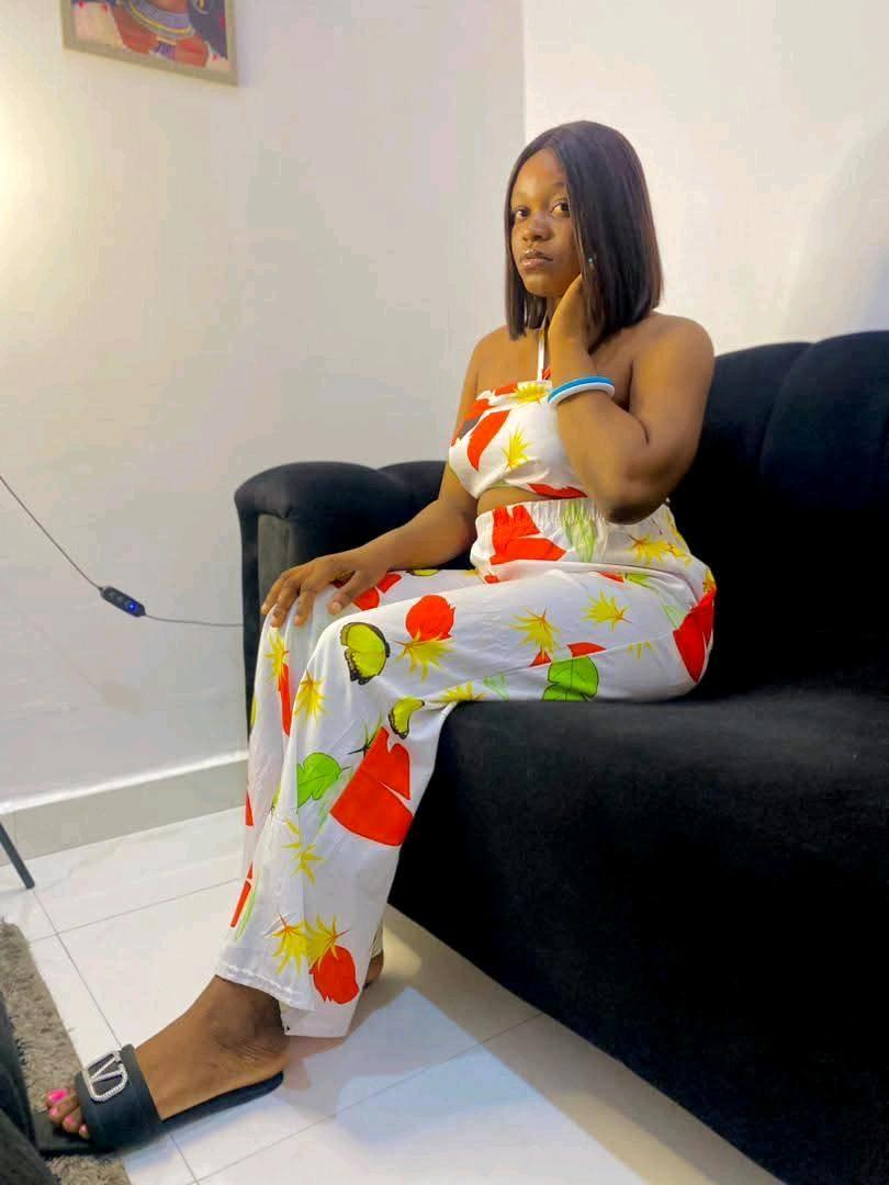A woman from the United Kingdom on Plamfy